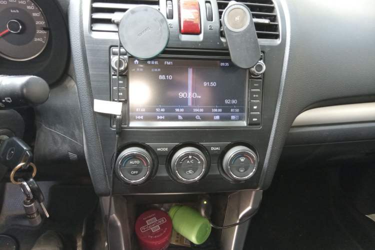 Used Subaru Forester 2013 2.5i Automatic Luxury Edition Audio And AC Panel
