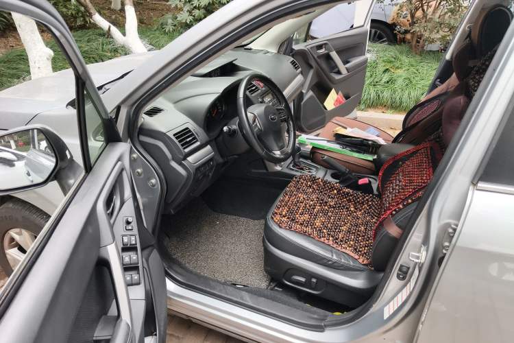 Used Subaru Forester 2013 2.5i Automatic Luxury Edition Driver Seat
