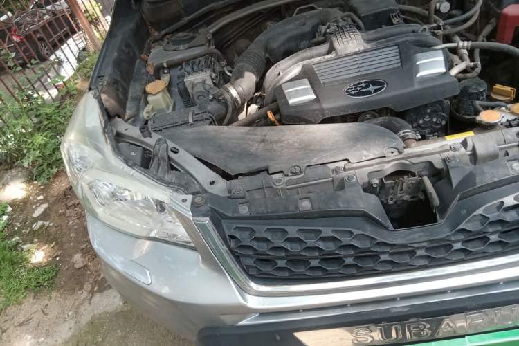 Used Subaru Forester 2013 2.5i Automatic Luxury Edition Engine Bay Right