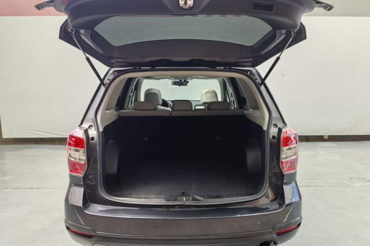 Used Subaru Forester 2013 2.5i Automatic Luxury Edition Exterior 14
