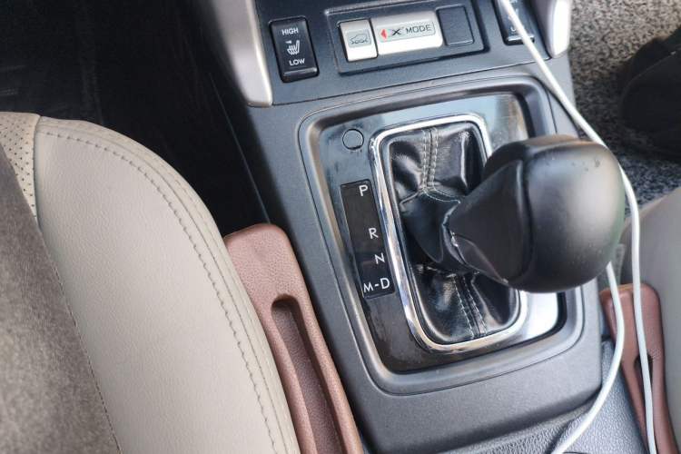 Used Subaru Forester 2013 2.5i Automatic Prestige Edition Gear Lever