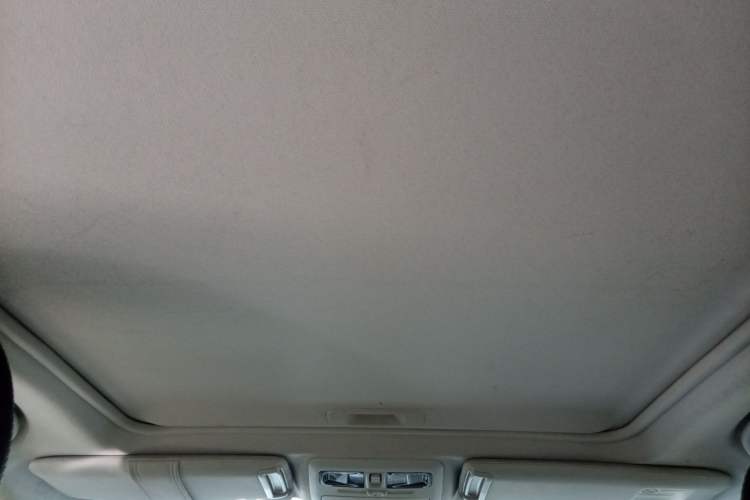 Used Subaru Forester 2013 2.5i Automatic Luxury Edition Headliner