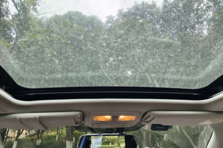 Used Subaru Forester 2013 2.5i Automatic Luxury Edition Headliner
