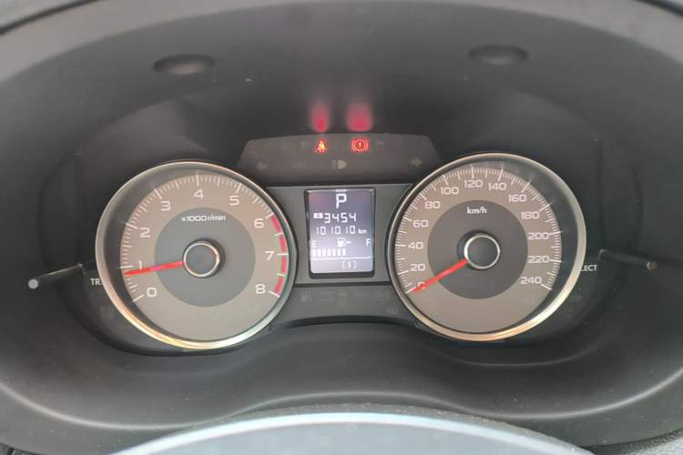 Used Subaru Forester 2013 2.5i Automatic Luxury Edition Instrument Cluster