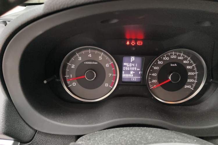 Used Subaru Forester 2013 2.5i Automatic Luxury Edition Odometer Close Up