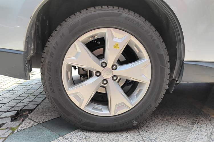 Used Subaru Forester 2013 2.5i Automatic Luxury Edition Right Rear Wheel Hub