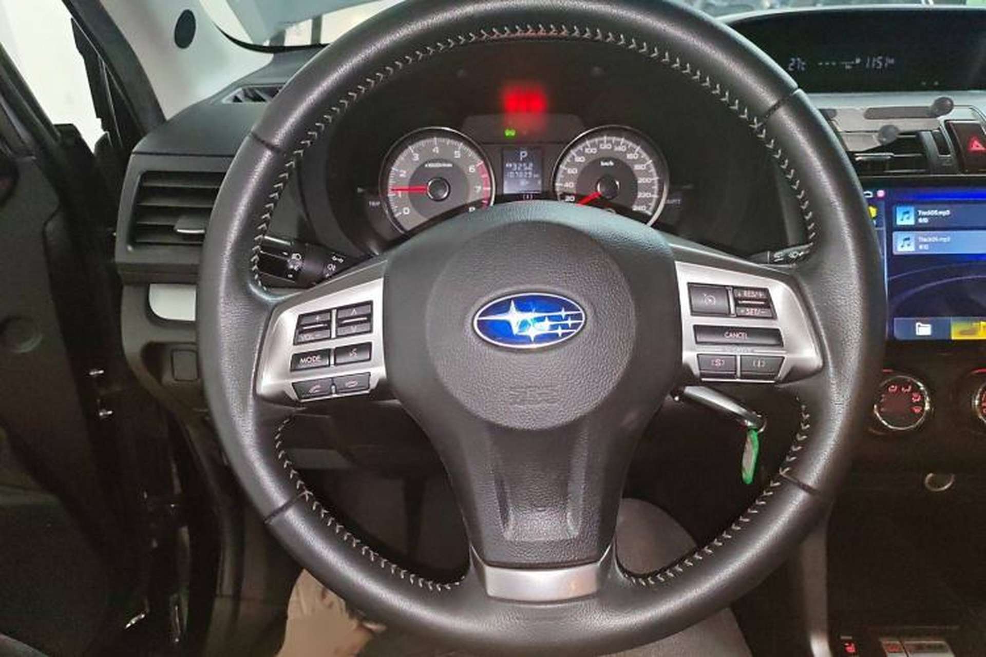 Used Subaru Forester 2013 2.5i Automatic Elite Edition Steering Wheel