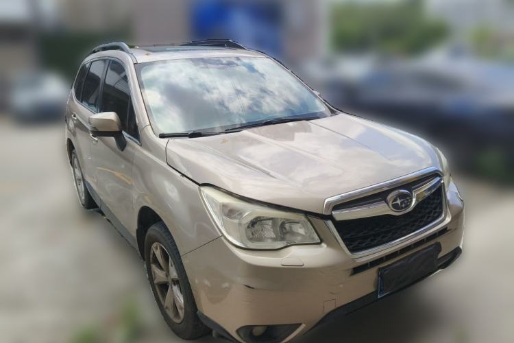 Used Subaru Forester 2013 2.5i Automatic Luxury Navigation Edition Front Right 45 Deg
