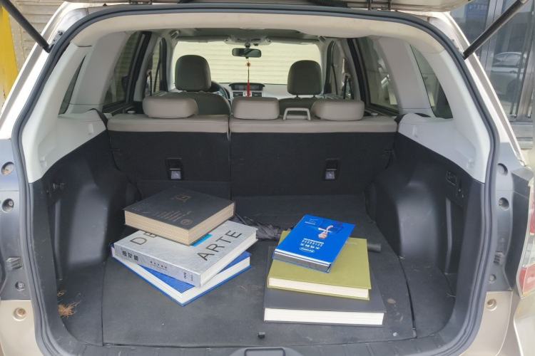 Used Subaru Forester 2013 2.5i Automatic Luxury Navigation Edition Trunk