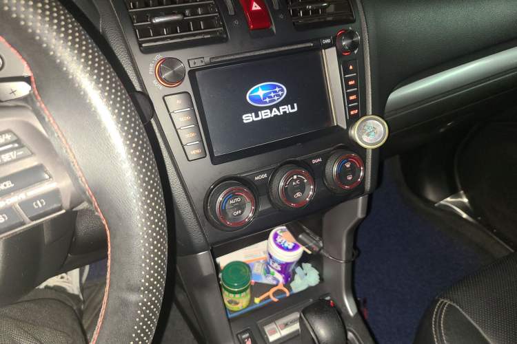 Used Subaru Forester 2013 2.5i Automatic Prestige Edition Audio And AC Panel