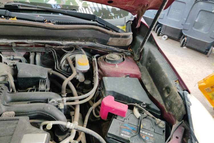 Used Subaru Forester 2013 2.5i Automatic Elite Edition Engine Bay Left