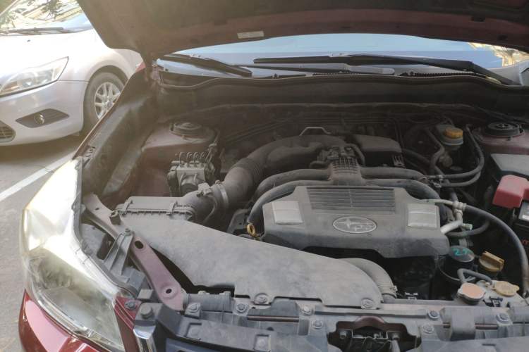 Used Subaru Forester 2013 2.0i Automatic Luxury Edition Engine Bay Right