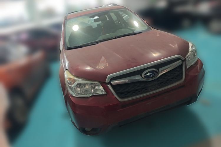 Used Subaru Forester 2013 2.0i Automatic Luxury Edition Front Right 45 Deg