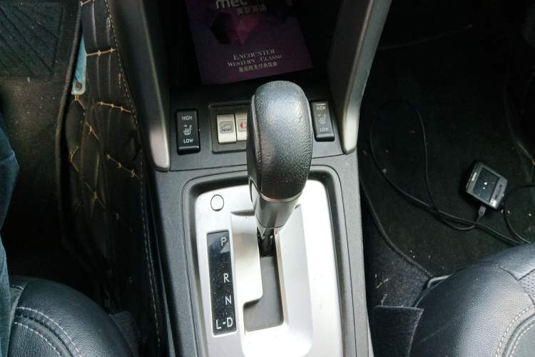Used Subaru Forester 2013 2.0i Automatic Luxury Edition Gear Lever