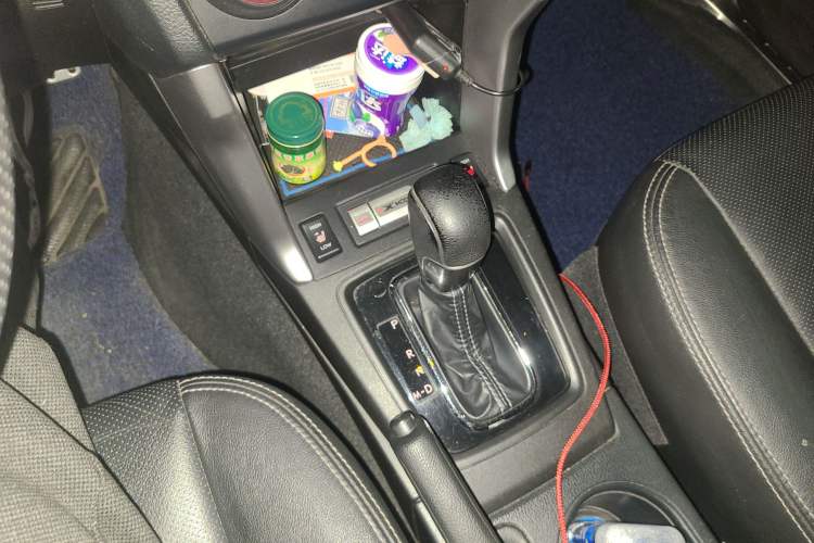 Used Subaru Forester 2013 2.5i Automatic Prestige Edition Gear Lever