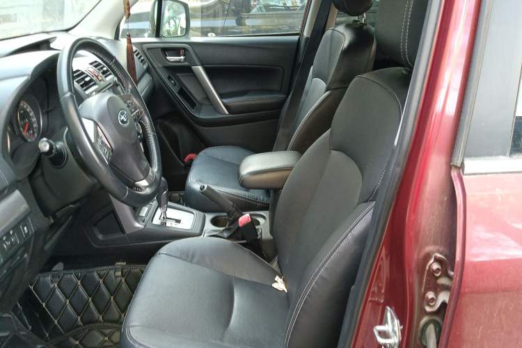 Used Subaru Forester 2013 2.0i Automatic Luxury Edition Left Front Seat