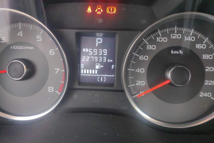 Used Subaru Forester 2013 2.5i Automatic Prestige Navigation Edition Odometer Close Up