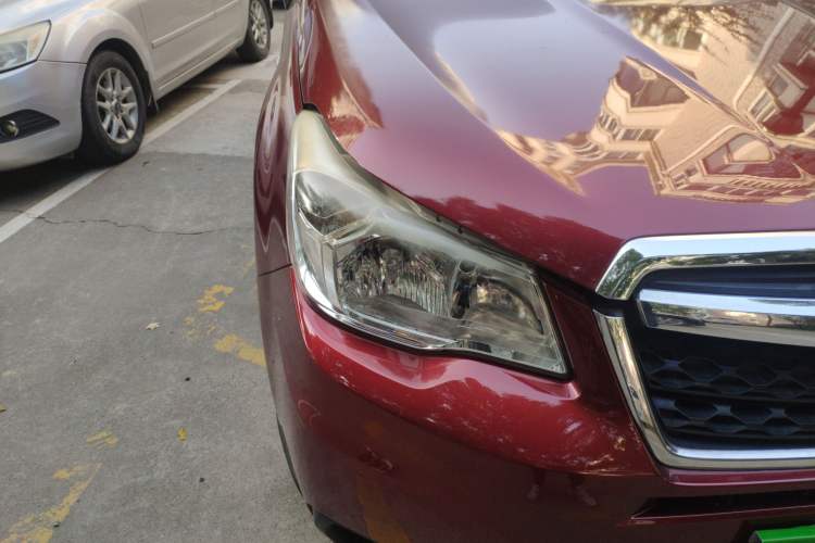 Used Subaru Forester 2013 2.0i Automatic Luxury Edition Right Front Headlight