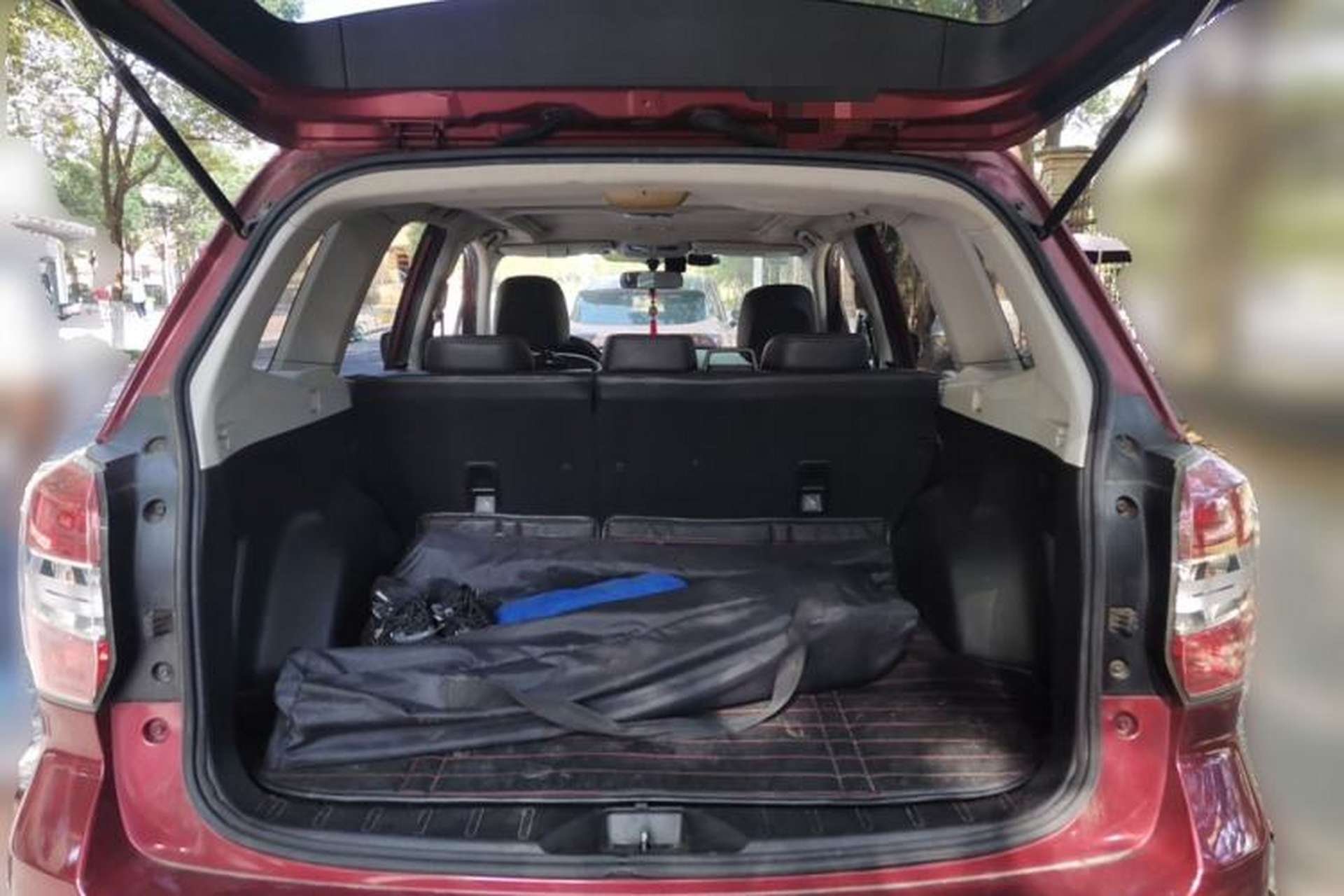Used Subaru Forester 2013 2.0i Automatic Luxury Edition Trunk