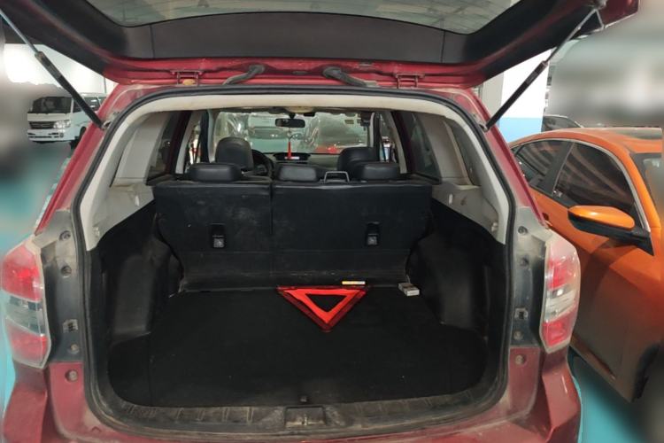 Used Subaru Forester 2013 2.0i Automatic Luxury Edition Trunk