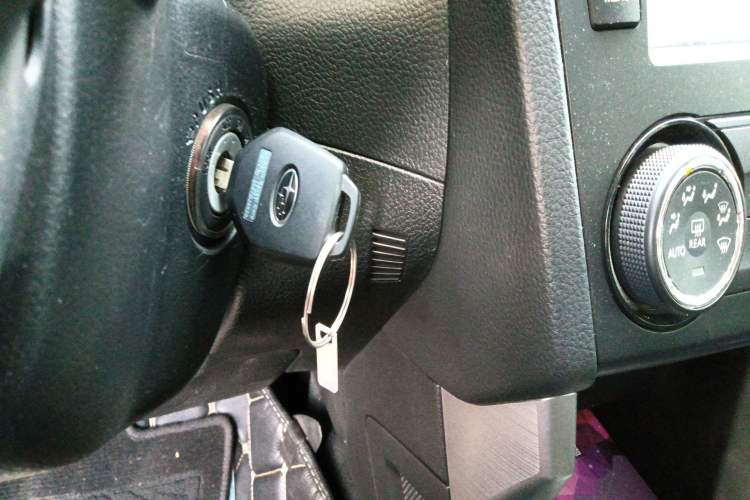 Used Subaru Forester 2013 2.0i Automatic Luxury Edition Vehicle Key