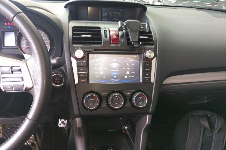 Used Subaru Forester 2013 2.5i Automatic Prestige Edition Audio And AC Panel