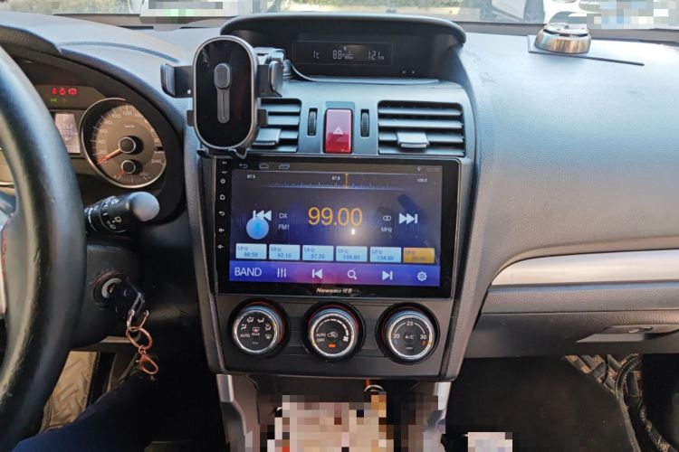 Used Subaru Forester 2013 2.0i Automatic Luxury Edition Audio And AC Panel