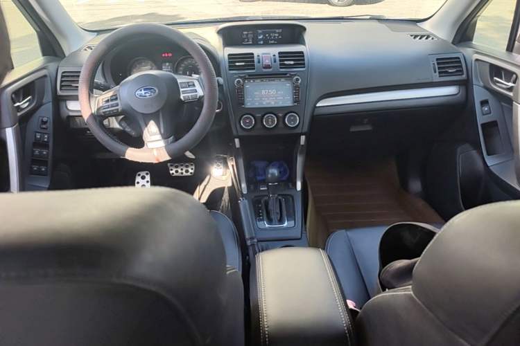 Used Subaru Forester 2013 2.5i Automatic Prestige Navigation Edition Center Console