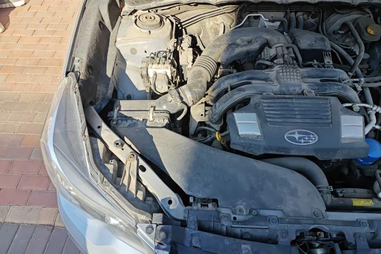 Used Subaru Forester 2013 2.0i Automatic Luxury Edition Engine Bay Right