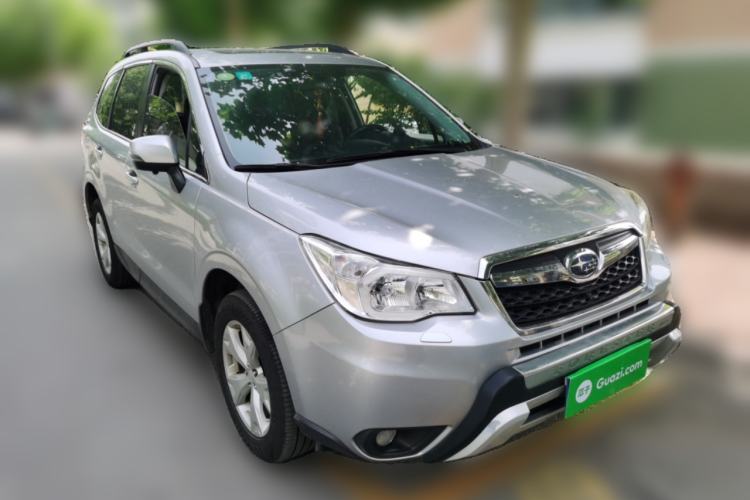Used Subaru Forester 2013 2.5i Automatic Luxury Navigation Edition Front Right 45 Deg