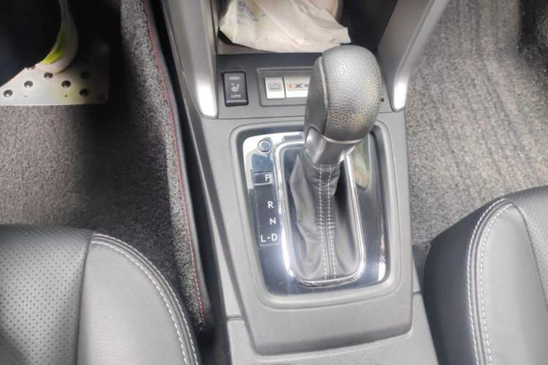 Used Subaru Forester 2013 2.5i Automatic Luxury Edition Gear Lever