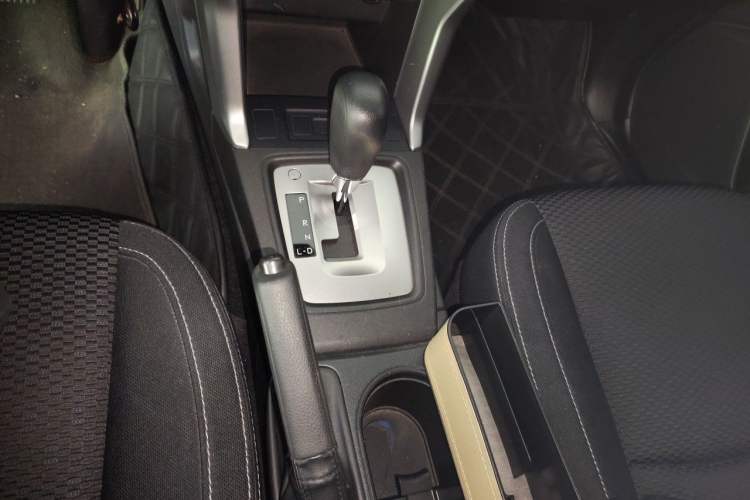 Used Subaru Forester 2013 2.0i Automatic Comfort Edition Gear Lever