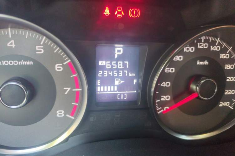 Used Subaru Forester 2013 2.5i Automatic Prestige Edition Odometer Close Up
