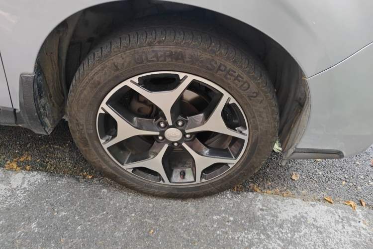 Used Subaru Forester 2013 2.5i Automatic Prestige Navigation Edition Right Front Wheel Hub