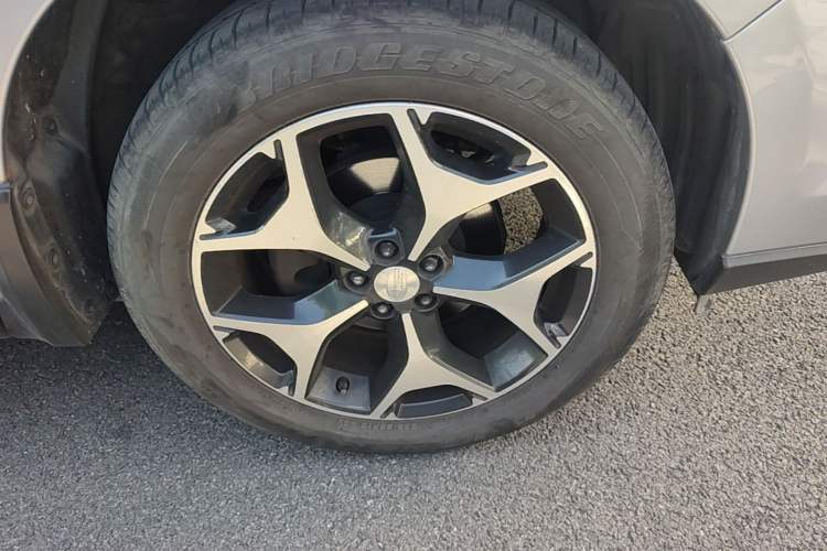 Used Subaru Forester 2013 2.5i Automatic Prestige Navigation Edition Right Front Wheel Hub