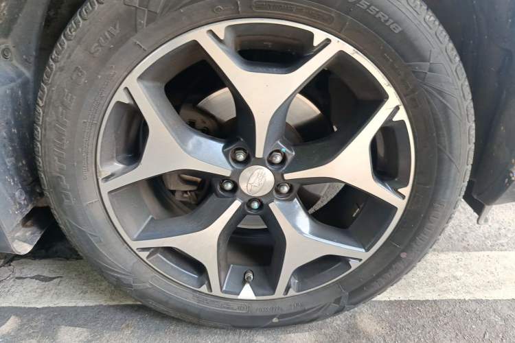 Used Subaru Forester 2013 2.5i Automatic Prestige Navigation Edition Right Front Wheel Hub