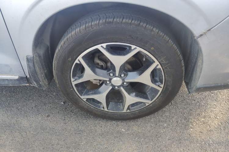 Used Subaru Forester 2013 2.5i Automatic Prestige Edition Right Front Wheel Hub