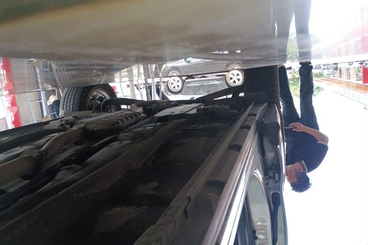 Used Subaru Forester 2013 2.5i Automatic Prestige Edition Right Side Sill