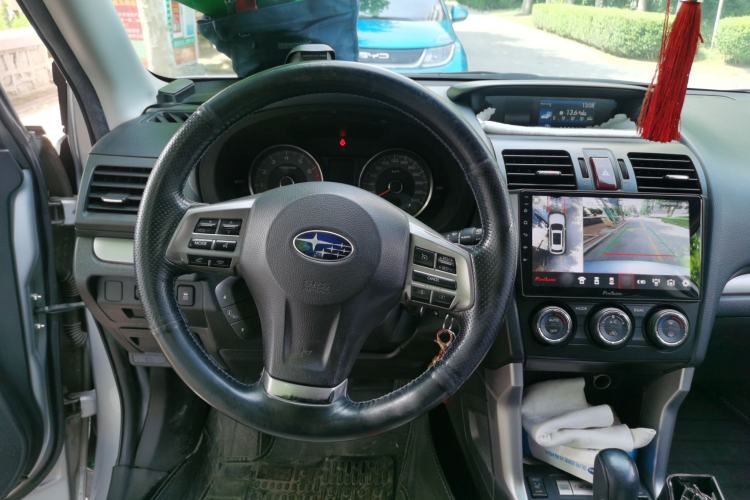 Used Subaru Forester 2013 2.5i Automatic Luxury Navigation Edition Steering Wheel