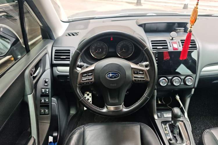 Used Subaru Forester 2013 2.5i Automatic Prestige Edition Steering Wheel