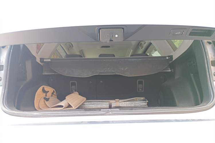Used Subaru Forester 2013 2.5i Automatic Prestige Edition Trunk