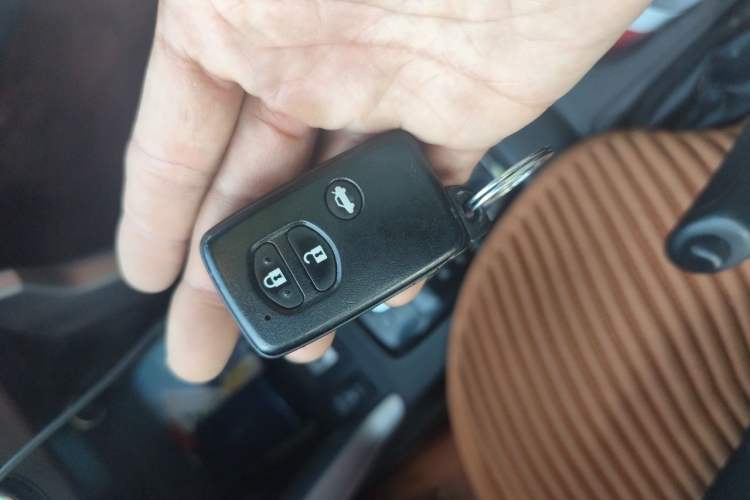 Used Subaru Forester 2013 2.5i Automatic Prestige Edition Vehicle Key