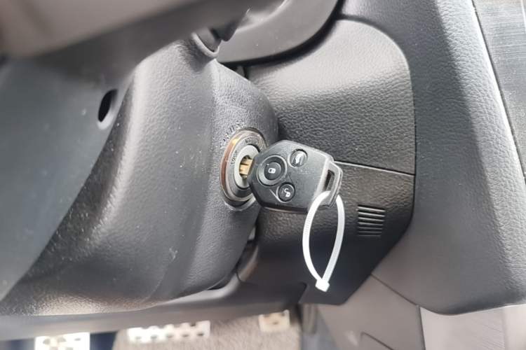 Used Subaru Forester 2013 2.5i Automatic Luxury Edition Vehicle Key