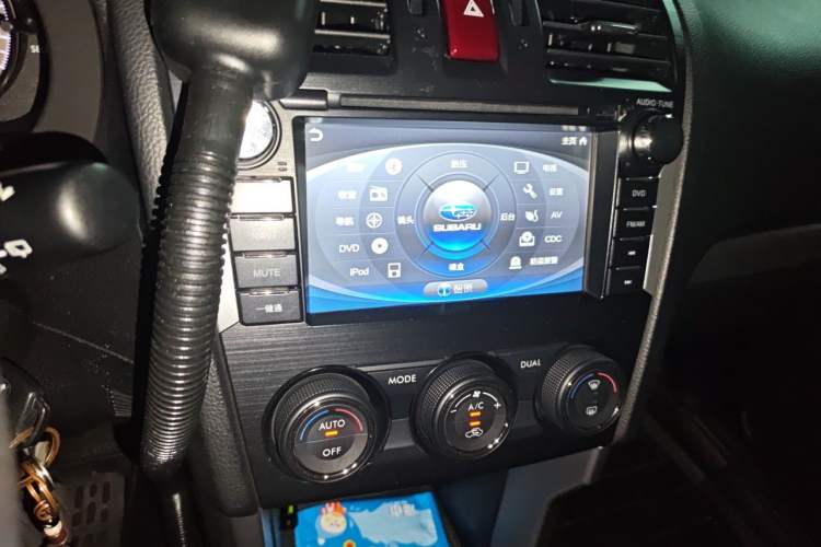 Used Subaru Forester 2013 2.5i Automatic Luxury Edition Audio And AC Panel
