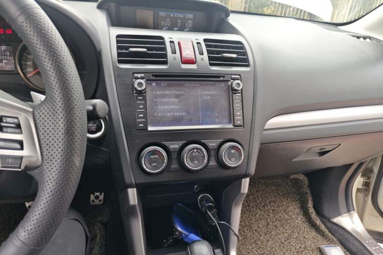Used Subaru Forester 2013 2.5i Automatic Prestige Edition Audio And AC Panel