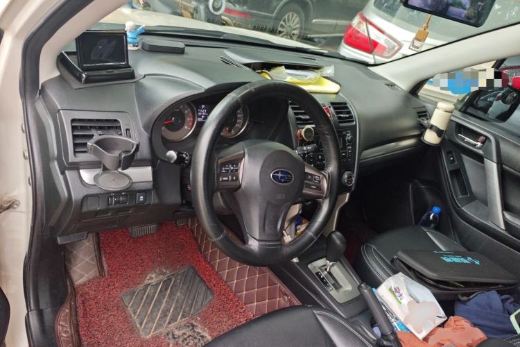 Used Subaru Forester 2013 2.0i Automatic Comfort Edition Center Console