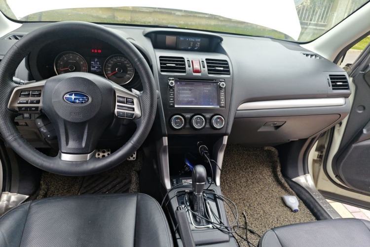 Used Subaru Forester 2013 2.5i Automatic Prestige Edition Center Console
