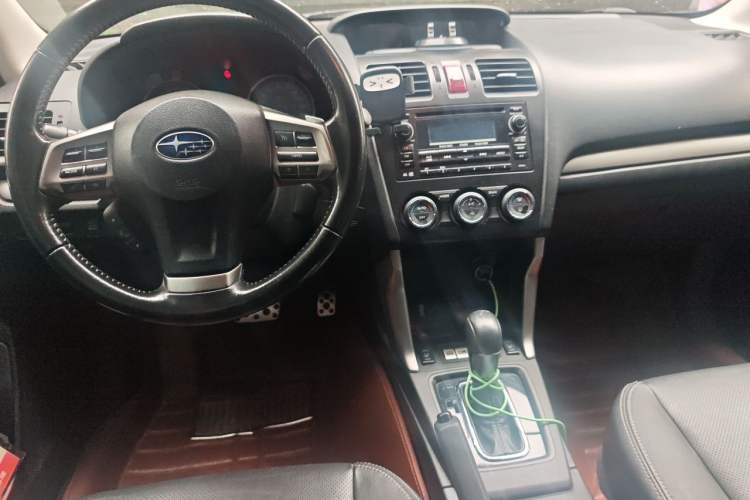 Used Subaru Forester 2013 2.5i Automatic Prestige Edition Center Console