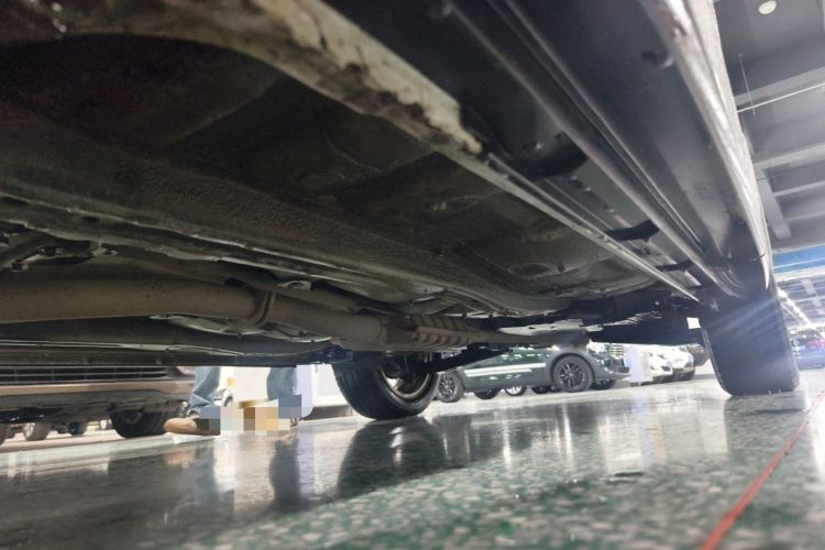 Used Subaru Forester 2013 2.5i Automatic Luxury Navigation Edition Chassis Front Left