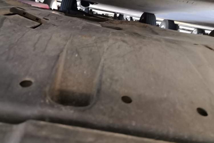 Used Subaru Forester 2013 2.5i Automatic Luxury Edition Chassis Front
